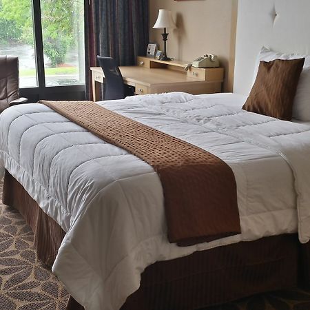 Days Inn Syracuse East Syracuse Zewnętrze zdjęcie