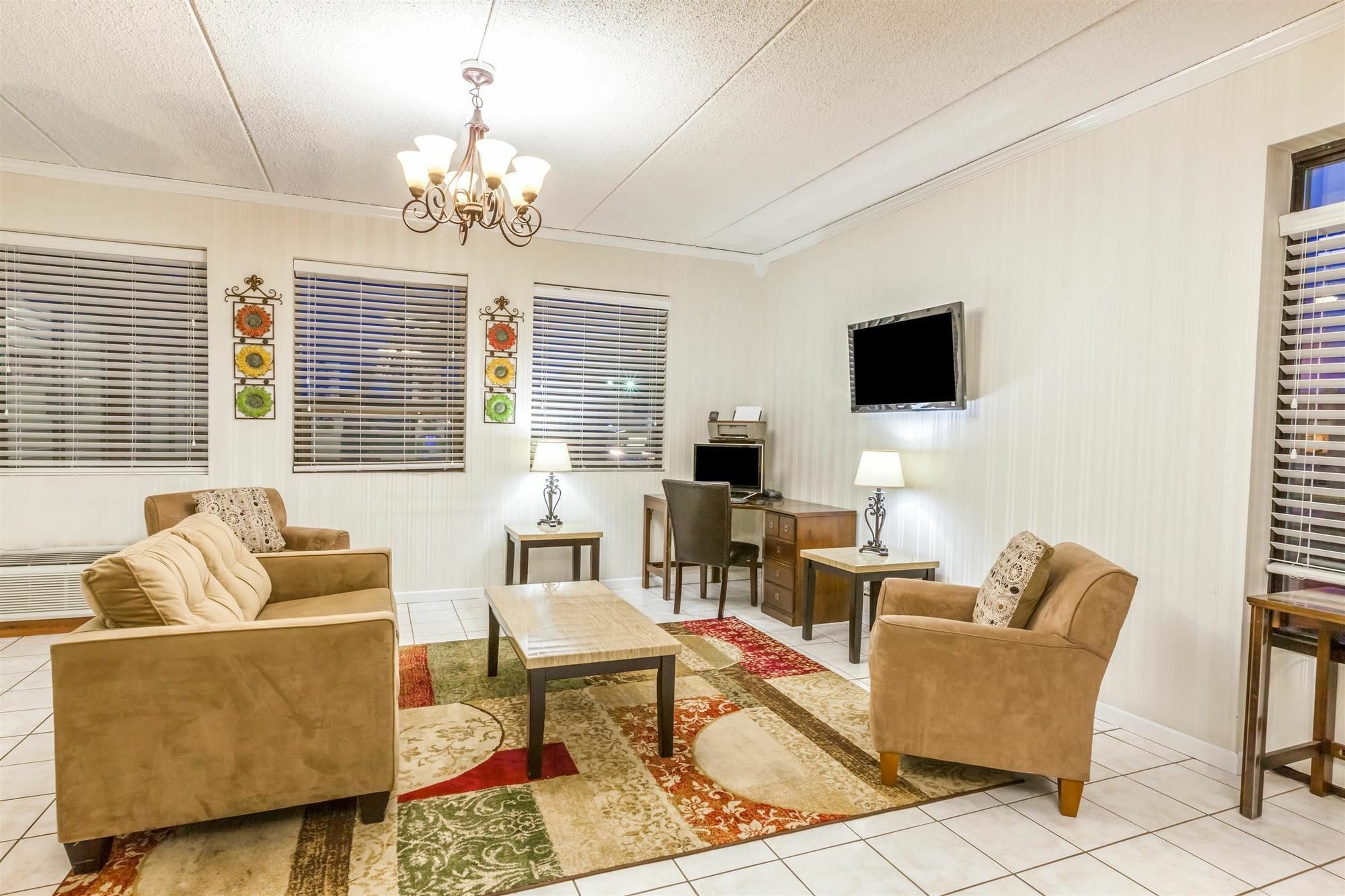 Days Inn Syracuse East Syracuse Zewnętrze zdjęcie